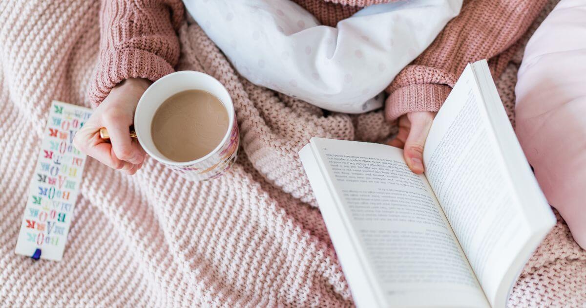 5 apró szertartás, ami segít visszahozni az olvasás örömét a mindennapokba